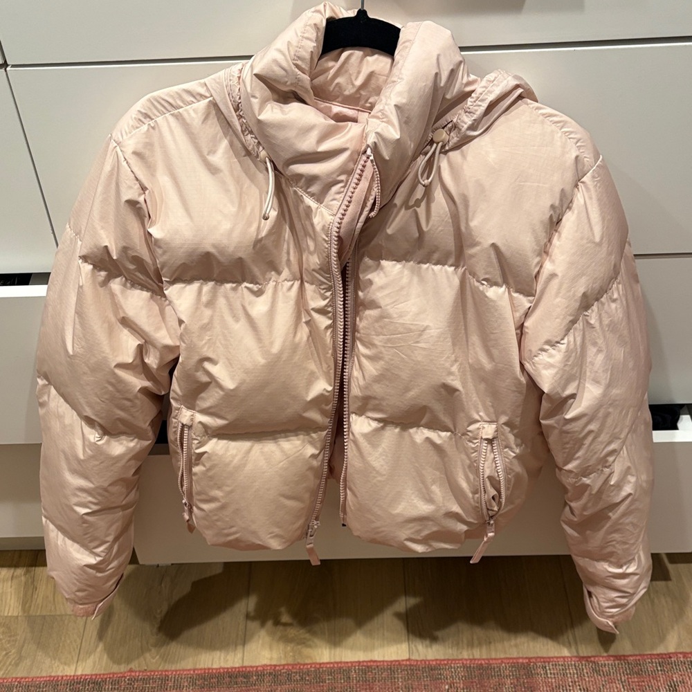Women's Pink Puffer Jacket Aritzia